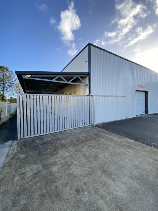 Local d'activité / Entrepôt - 800 m²