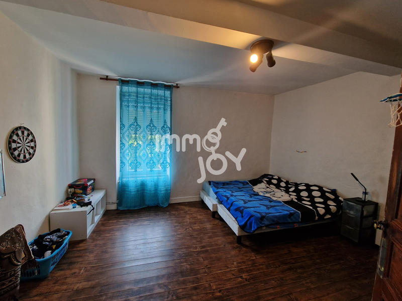 Maison de village - 200 m² - 6 pièces