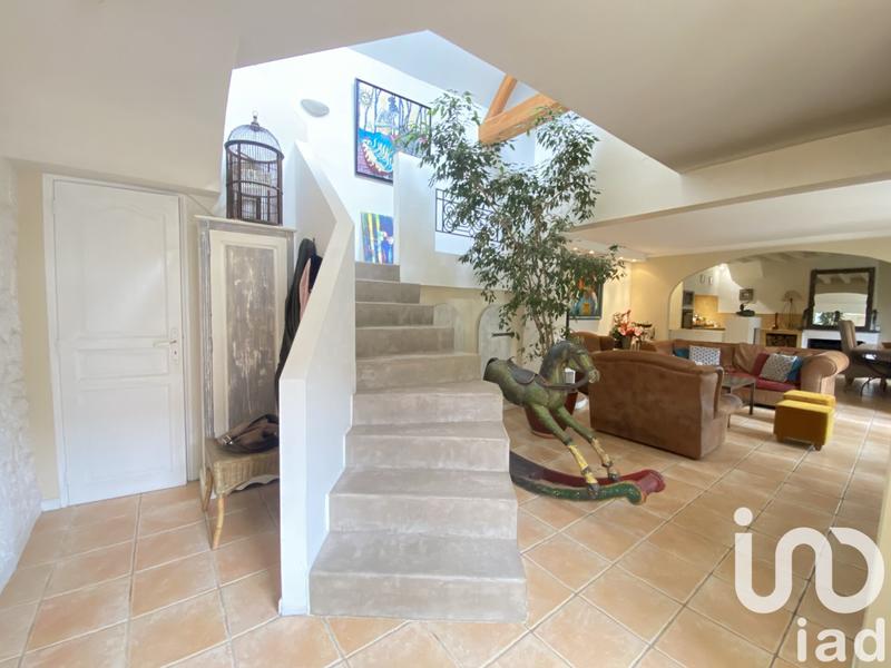 Maison - 241 m² - 6 pièces