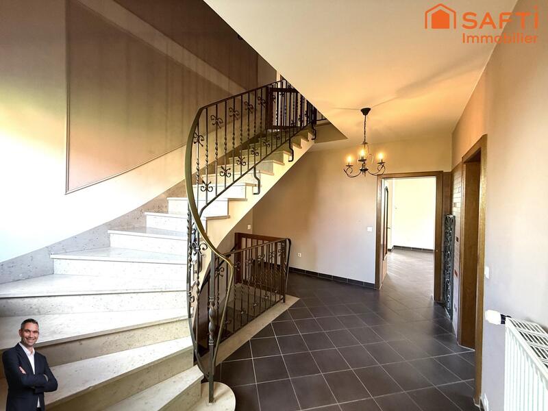 Maison - 185 m² - 7 pièces