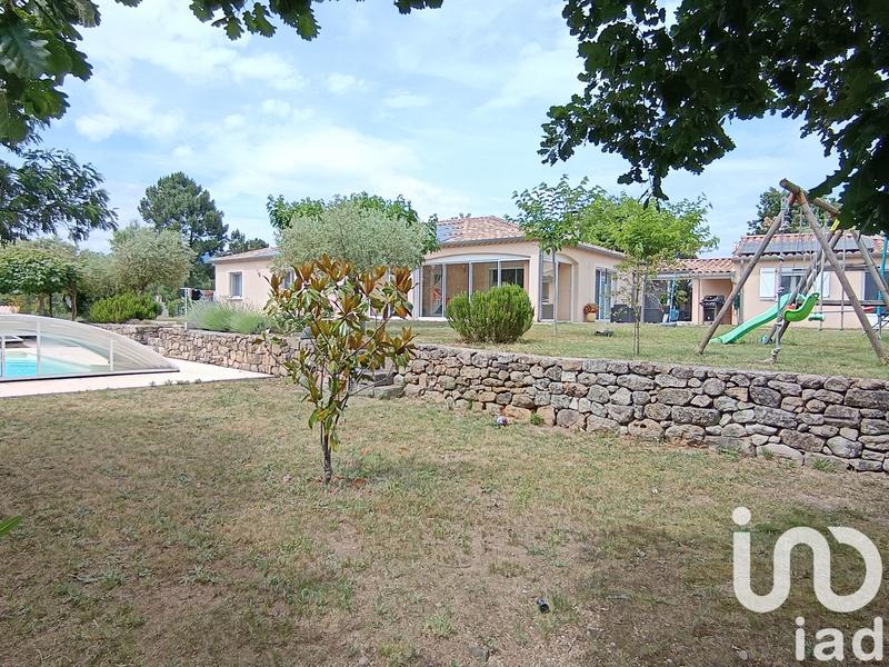 Maison - 198 m² - 8 pièces