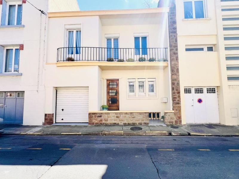 Maison de ville - 124 m² - 6 pièces