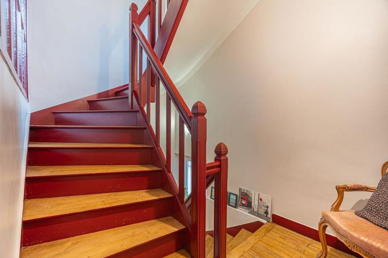 Maison - 194 m² - 7 pièces