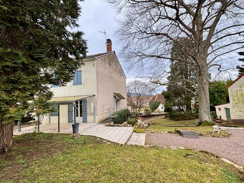 Maison bourgeoise - 121 m² - 7 pièces