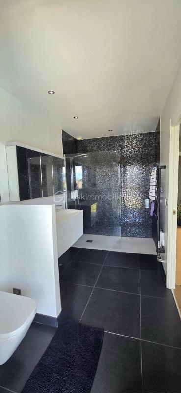 Villa - 165 m² - 7 pièces