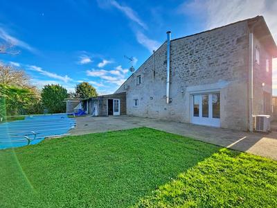 Maison - 120 m² - 5 pièces