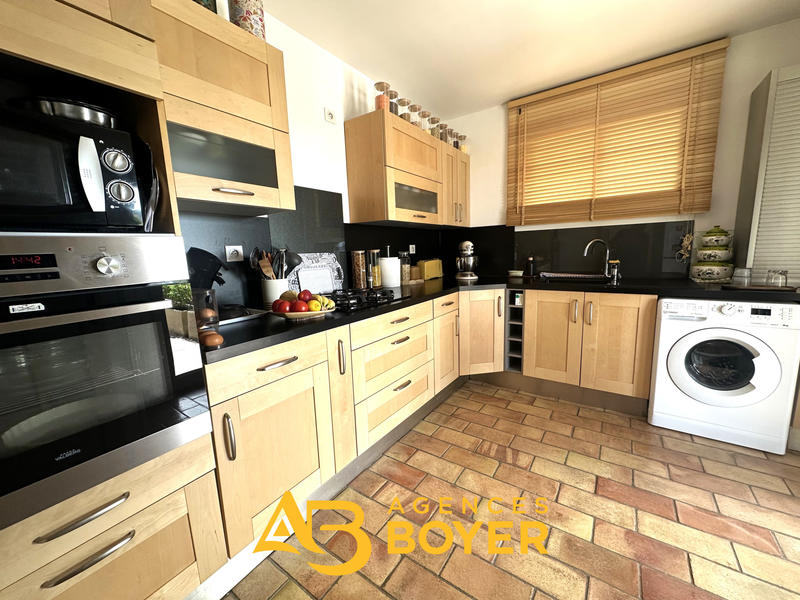 Maison - 104 m² - 4 pièces