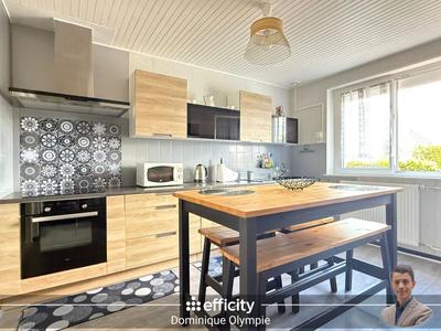 Maison - 103 m² - 6 pièces