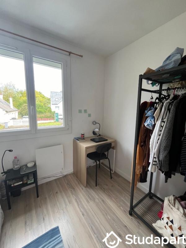 Chambre - 11 m² - 1 pièce