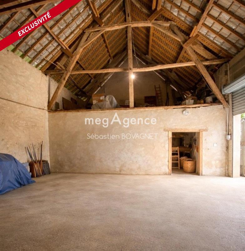 Propriété - 180 m² - 8 pièces