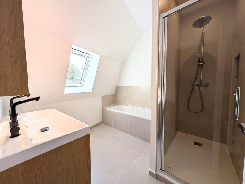 Maison - 122 m² - 5 pièces