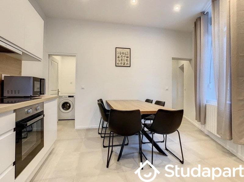 Chambre - 12 m² - 1 pièce