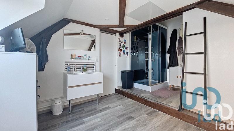 Maison - 180 m² - 8 pièces