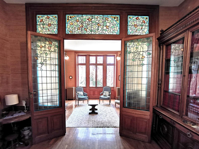 Propriété - 658 m² - 19 pièces