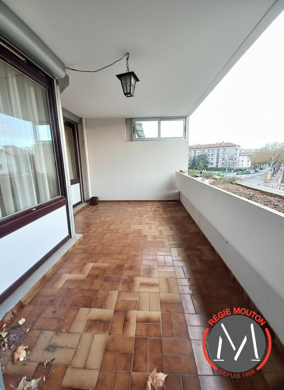 Appartement - 103 m² - 5 pièces