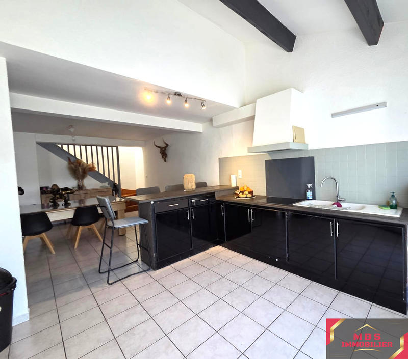 Appartement - 99 m² - 4 pièces