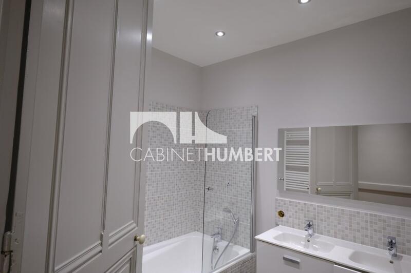 Appartement - 198 m² - 6 pièces