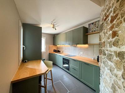 Immeuble - 146 m² - 8 pièces