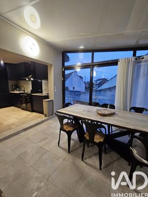 Maison - 167 m² - 7 pièces