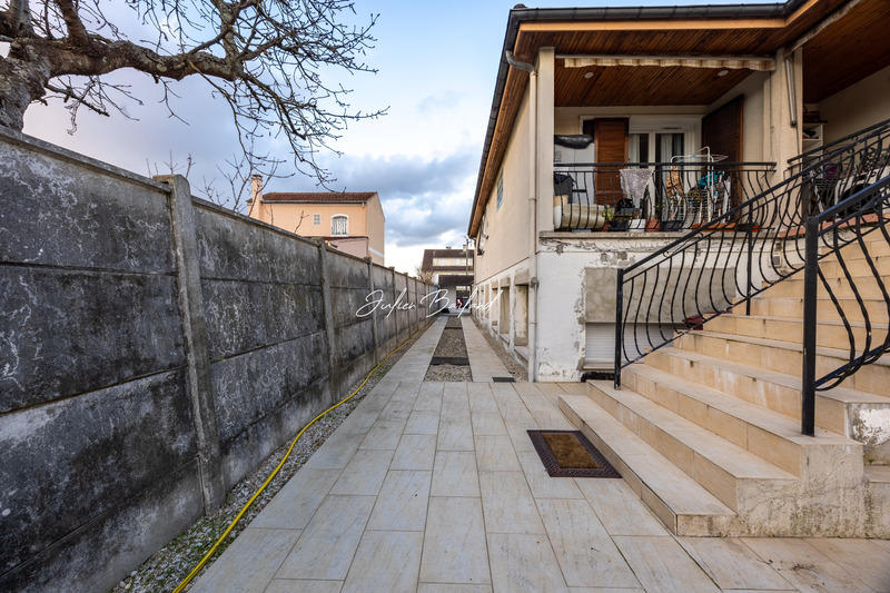 Appartement - 94 m² - 3 pièces