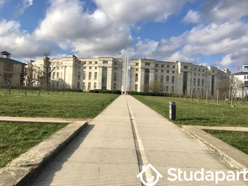 Chambre - 12 m² - 1 pièce