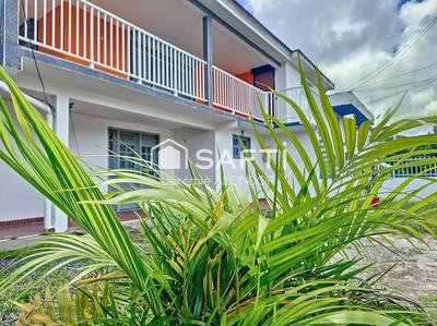 Bureau - 82 m² - 6 pièces