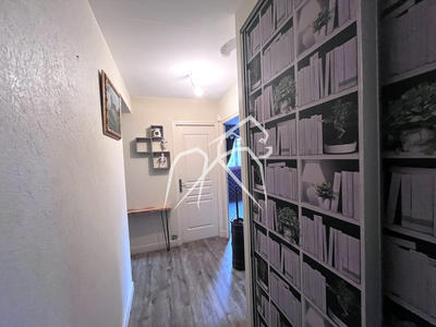 Appartement - 85 m² - 5 pièces