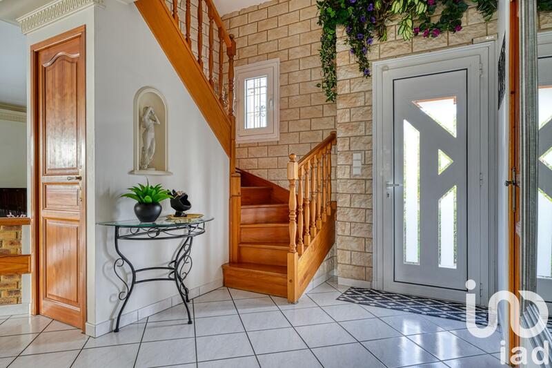 Maison - 162 m² - 6 pièces