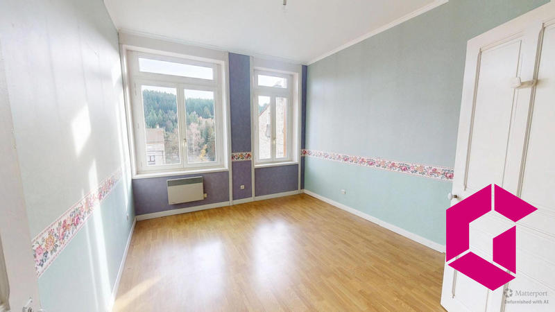 Maison - 217 m² - 9 pièces