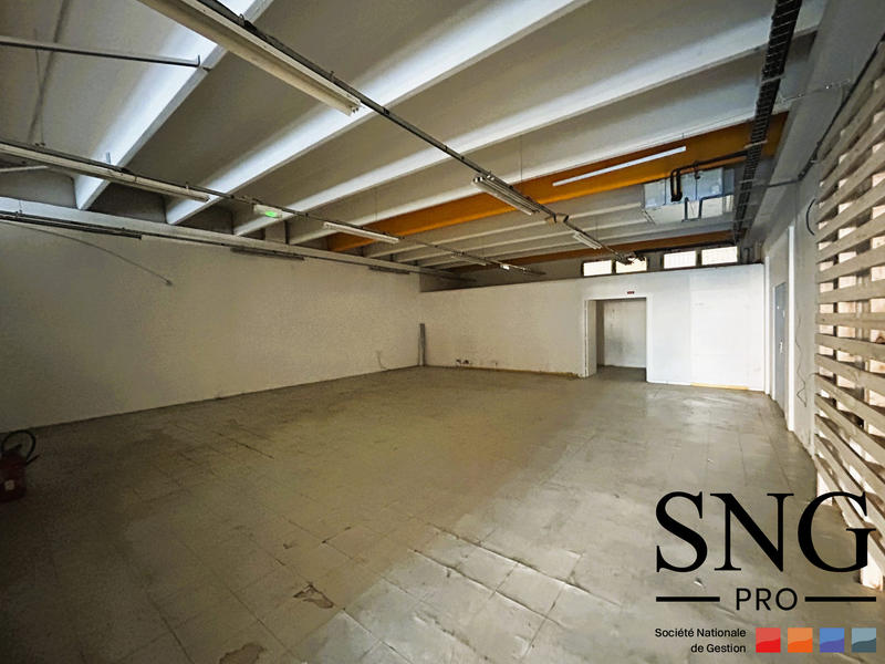 Local commercial - 240 m²