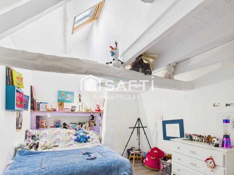 Maison - 200 m² - 7 pièces