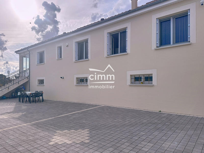 Maison - 146 m² - 6 pièces