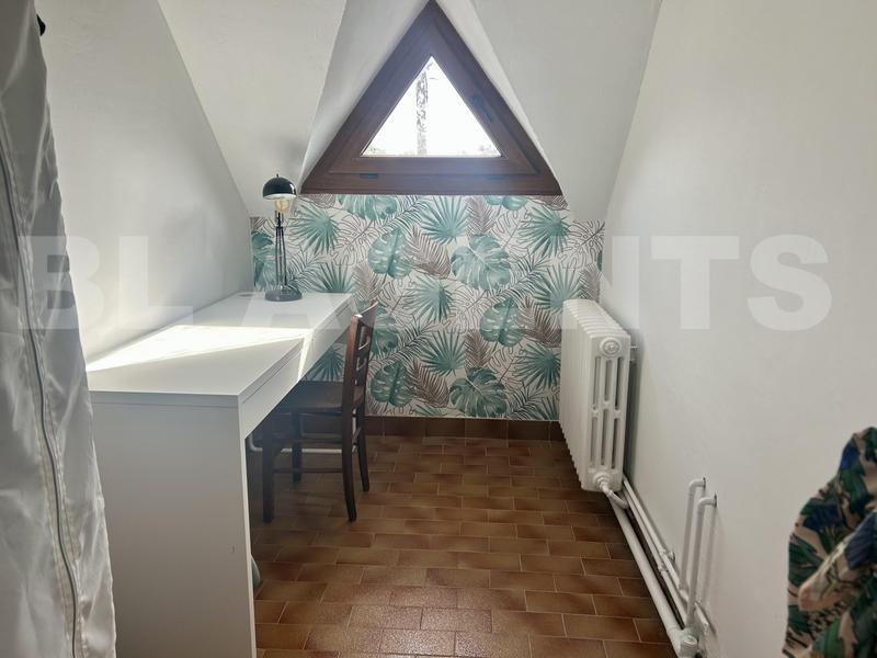 Maison - 228 m² - 10 pièces