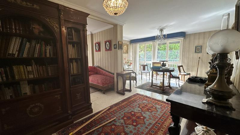 Appartement - 120 m² - 5 pièces