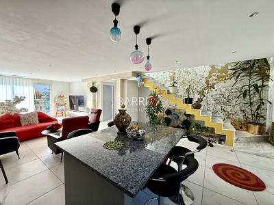 Maison - 97 m² - 3 pièces