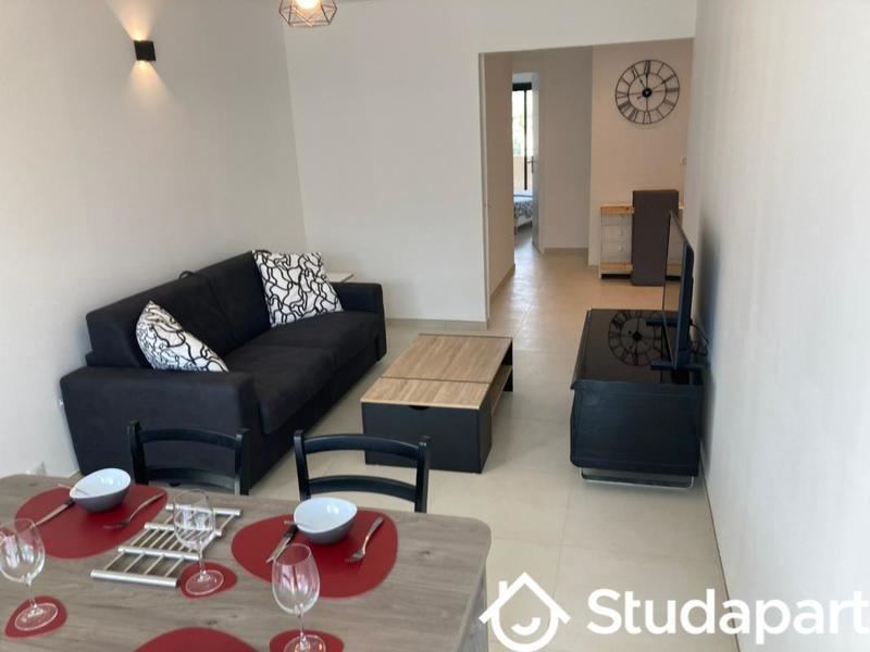 Appartement - 80 m² - 3 pièces