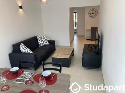 Appartement - 80 m² - 3 pièces