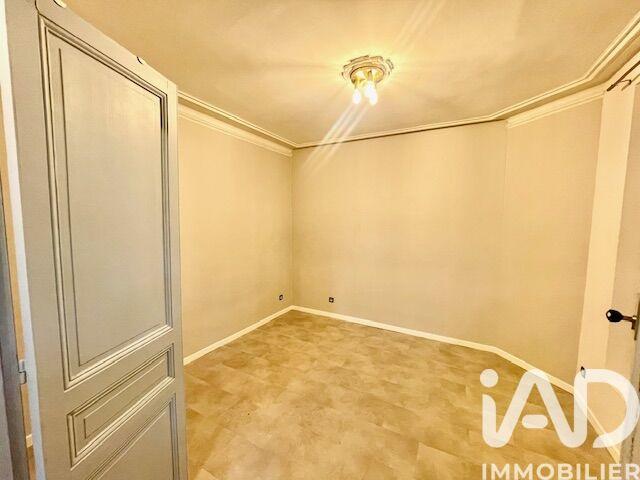 Maison - 288 m² - 12 pièces