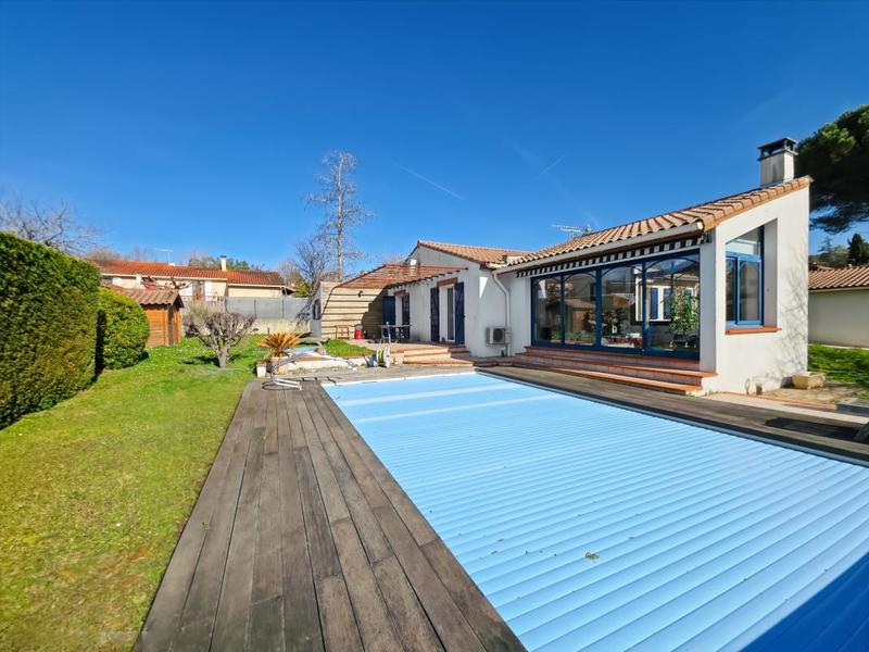 Maison - 137 m² - 5 pièces