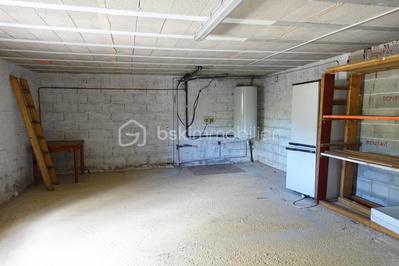 Maison - 90 m² - 5 pièces