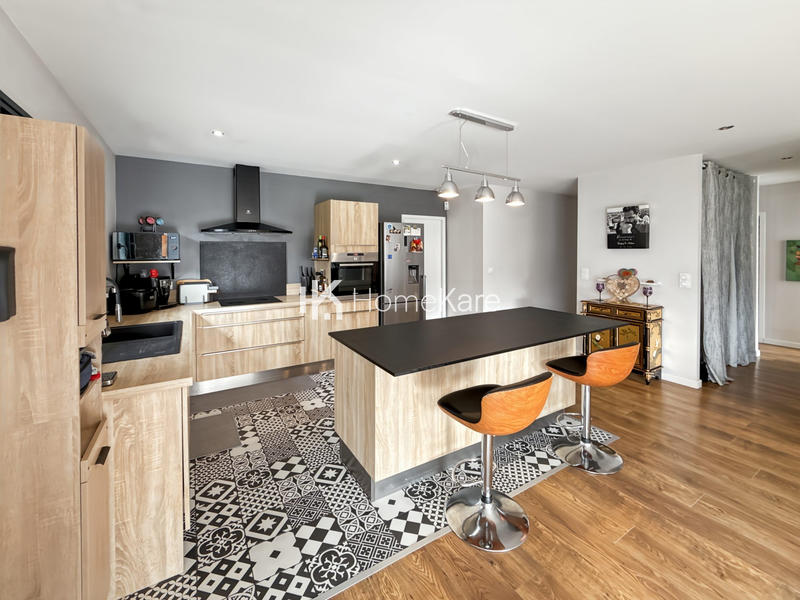 Maison - 125 m² - 6 pièces