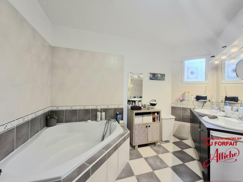 Maison - 112 m² - 5 pièces