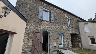 Maison en pierre - 84 m² - 3 pièces