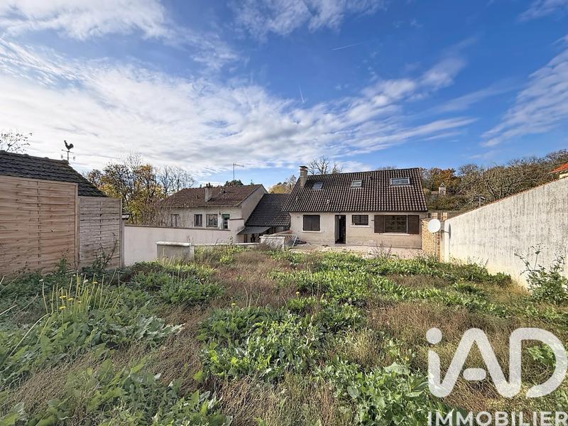 Maison - 96 m² - 5 pièces