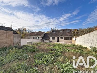 Maison - 96 m² - 5 pièces