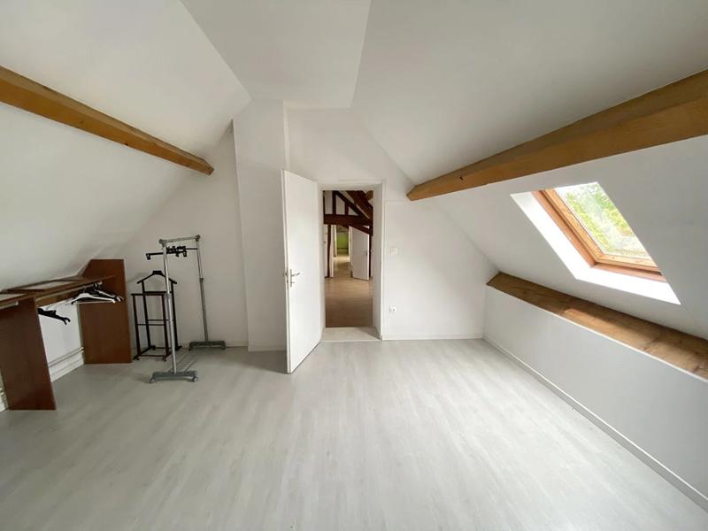 Maison - 181 m² - 5 pièces