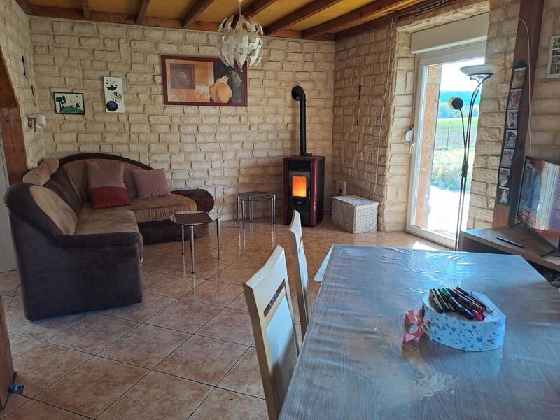 Maison - 99 m² - 5 pièces