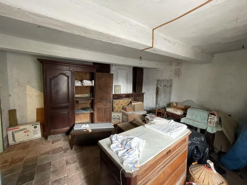 Maison traditionnelle - 250 m² - 12 pièces