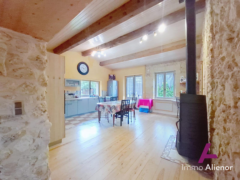 Maison - 169 m² - 5 pièces