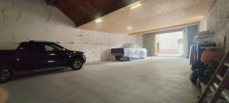 Maison de village - 300 m² - 2 pièces